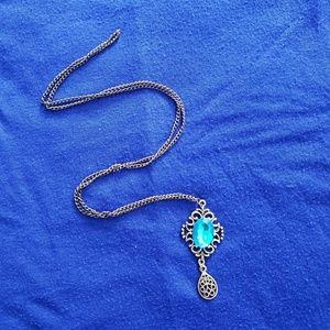 Vintage style turquoise pendant with chain